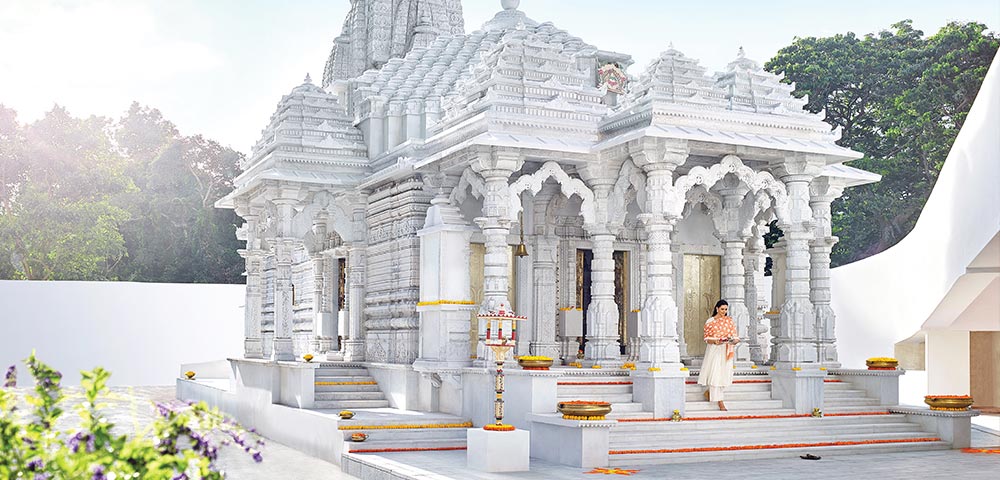 Shikarband Jain Temple: the estate’s spiritual centre